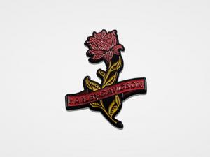 Pin "Dark Bloom" SYA-8014629