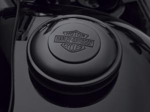 BAR & SHIELD® LOGO SELF-LOCKING FUEL CAP BLACK 61100117A