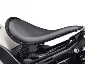 SMOOTH BLACK LEATHER SOLO SADDLE - FLSL & FXBB 18-later 52000314