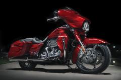 Gallery / Harley-Davidson® FLHXSE CVO™ Street Glide® 2016