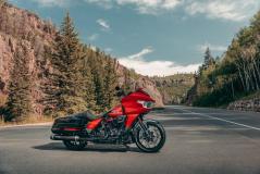 Gallery / Harley-Davidson® FLTRXSTSE CVO™ Road Glide ST 2026