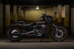 Gallery / Harley-Davidson® CVO Pro Street Breakout 2016