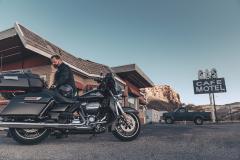 Gallery / Harley-Davidson® FLHTK Ultra Limited 2023