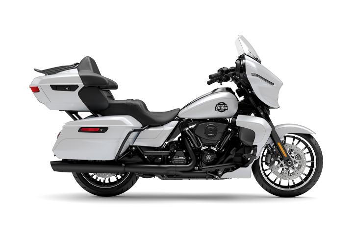 White Onyx Pearl / Black